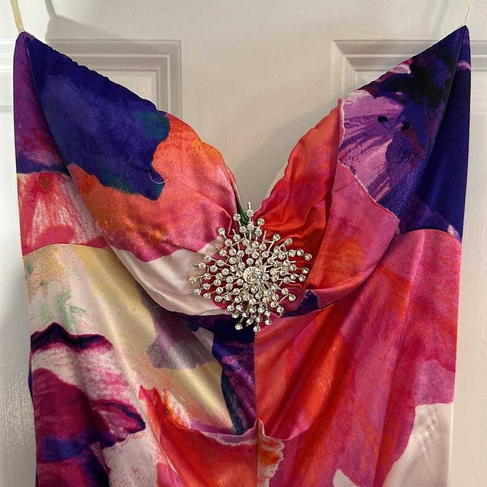 Cache gown - Picture 8 of 8